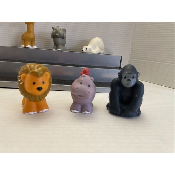 Fisher Price Little People Zoo Animals + Zoo Keeper Safari Figures Lot of 10 - Picture 6 of 10